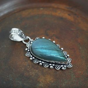 Sterling Silver .925 Labradorite Gemstone Pendant